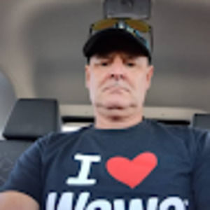 Meet your Posher, Abelardo